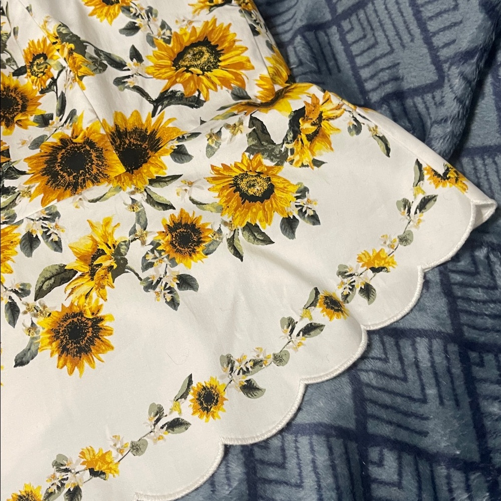 NWT White House Black Market Sunflower Print Strapless Top - Picture 5 of 11